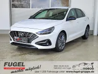Gebraucht Hyundai i30 Turbo 120 PS (88 kW) 2024 Serenity white / mic Limousine