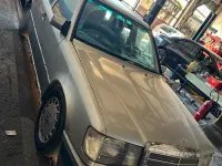 Gebraucht Mercedes E280 1993 Silber Kombi