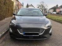 Gebraucht Ford Focus Titanium 125 PS (91 kW) 2019 Grau Kleinwagen
