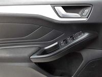 Gebraucht Ford Focus Cool & Connect 120 PS (88 kW) 2021 Grau Limousine