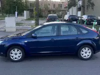 Używany Ford Focus Titanium 116 KM (85 kW) 2005 Niebieski Sedan/Limuzyna