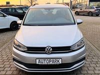 Gebraucht VW Touran 150 PS (110 kW) 2019 Silber Van / Kleinbus