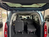 Neu Opel Combo Life Elegance 131 PS (96 kW) 2026 Kiama blau met. Van / Kleinbus