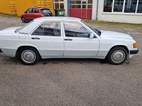 Gebraucht Mercedes 190 122 PS (89 kW) 1991 Weiß Limousine