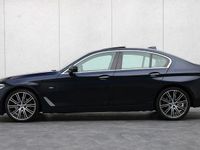 Gebraucht BMW 520 Luxury Line 184 PS (135 kW) 2018 Blau Limousine