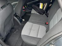 Gebraucht Skoda Superb 140 PS (102 kW) 2012 Grau Kombi