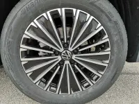 Neu VW Tiguan Life 150 PS (110 kW) 2026 Delfingrau metallic SUV