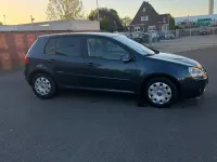 Gebraucht VW Golf VI 140 PS (102 kW) 2008 Blau Kleinwagen