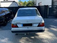 gebraucht Mercedes E260 