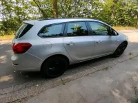 Gebraucht Opel Astra 101 PS (74 kW) 2012 Silber Kombi