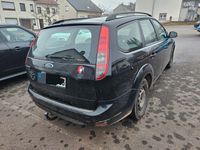 Gebraucht Ford Focus Ghia 101 PS (74 kW) 2008 Schwarz Kombi