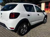 Gebraucht Dacia Sandero Stepway Ambiance 90 PS (66 kW) 2017 Weiß Kleinwagen