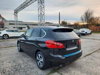 Gebraucht BMW 216 Active Tourer Basis 116 PS (85 kW) 2016 Schwarz Van / Kleinbus