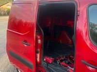 Gebraucht Citroën Berlingo 98 PS (72 kW) 2017 Rot Van / Kleinbus