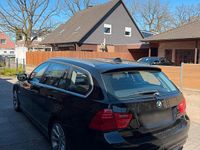 Gebraucht BMW 330 204 PS (150 kW) 2011 Schwarz Kombi