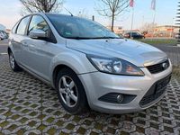 Gebraucht Ford Focus 100 PS (73 kW) 2009 Silber Limousine