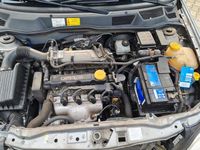 Gebraucht Opel Astra 84 PS (61 kW) 2002 Silber Limousine