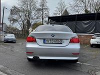 Gebraucht BMW 523 177 PS (130 kW) 2006 Silber Limousine