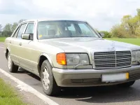 Gebraucht Mercedes 300 243 PS (178 kW) 1987 Andere außenfarben Limousine