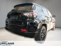 Gebraucht Jeep Compass 131 PS (96 kW) 2024 Schwarz SUV