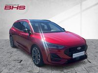 Gebraucht Ford Focus ST-Line X 155 PS (114 kW) 2023 Fantastic red (rot) Kombi