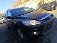 Gebraucht Ford Focus Viva 101 PS (74 kW) 2011 Pantherschwarz metallic Kombi