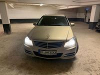 Gebraucht Mercedes C180 Elegance 156 PS (114 kW) 2012 Beige Limousine