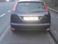 Gebraucht Ford Focus Ghia 116 PS (85 kW) 2002 Blau Kleinwagen