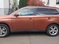 gebraucht Mitsubishi Outlander 2.2 DI-D 4WD INSTYLE AHK. 7 SITZER