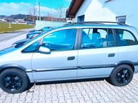 Gebraucht Opel Zafira 125 PS (91 kW) 2001 Silber Van / Kleinbus