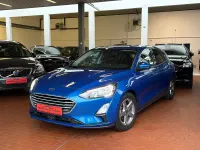 Gebraucht Ford Focus Cool & Connect 101 PS (74 kW) 2019 Blau Limousine