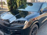Gebraucht Porsche Cayenne 470 PS (345 kW) 2024 Schwarz SUV
