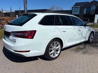 Gebraucht Skoda Superb Ambition 190 PS (139 kW) 2017 Weiß Kombi