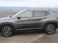Gebraucht Jeep Compass Limited 140 PS (102 kW) 2019 Grau SUV
