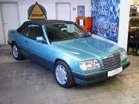 Gebraucht Mercedes E300 Sportline 220 PS (161 kW) 1993 Beryll 888 Cabrio