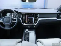 Gebraucht Volvo S60 Inscription 163 PS (119 kW) 2021 Blau Limousine