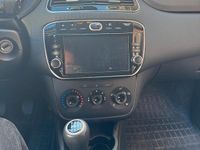 Gebraucht Fiat Punto 95 PS (69 kW) 2016 Weiß Kleinwagen