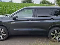Gebraucht Mitsubishi Outlander P-HEV Edition 306 PS (225 kW) 2025 Basaltgrau (metallic) SUV