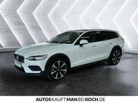 Gebraucht Volvo V60 CC Ultimate 250 PS (183 kW) 2024 Andere farbe Kombi