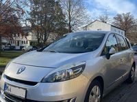 Gebraucht Renault Grand Scénic III 131 PS (96 kW) 2012 Silber Van / Kleinbus