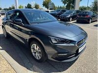 Neu Seat Leon 150 PS (110 kW) 2025 Grau Limousine