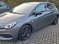 Gebraucht Opel Astra Design Edition 131 PS (96 kW) 2021 Platingrau Limousine