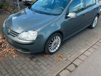 Gebraucht VW Golf V 103 PS (75 kW) 2005 Grün Kleinwagen