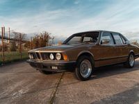Second-hand BMW 735 211 CP (155 kW) 1982 Bej Berlinǎ