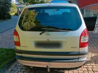 Gebraucht Opel Zafira 101 PS (74 kW) 2004 Silber Van / Kleinbus