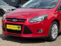 Gebraucht Ford Focus Titanium 116 PS (85 kW) 2011 Rot Limousine