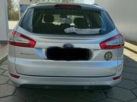 Gebraucht Ford Mondeo 125 PS (91 kW) 2013 Silber Kombi