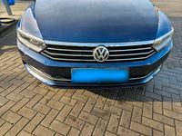 Gebraucht VW Passat 200 PS (147 kW) 2015 Blau Kombi