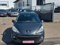 Gebraucht Peugeot 207 Filou 73 PS (53 kW) 2013 Grau Kleinwagen