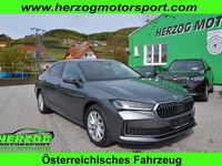Używany Skoda Superb Selection 150 KM (110 kW) 2025 Szary Sedan/Limuzyna